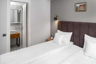 Отель Labirint Hotel Бухарест Стандартный двухместный номер с 1 кроватью или 2 отдельными кроватями-16