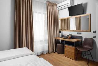 Отель Labirint Hotel Бухарест Стандартный двухместный номер с 1 кроватью или 2 отдельными кроватями-17