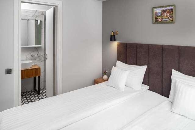 Отель Labirint Hotel Бухарест-48