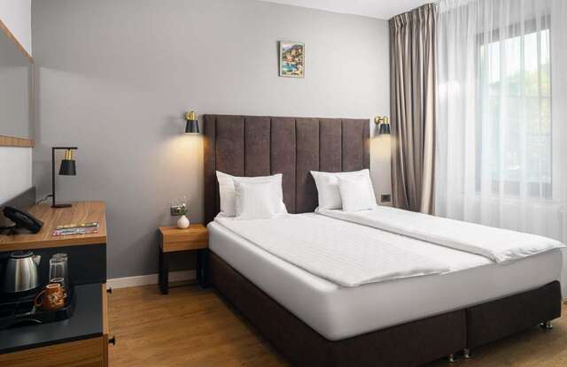 Отель Labirint Hotel Бухарест-10